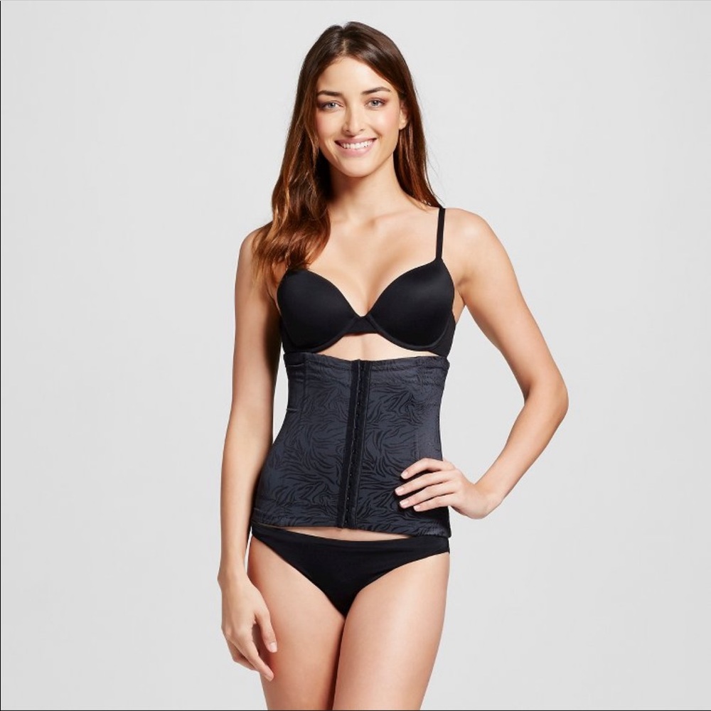 3/$15 Maidenform waist control